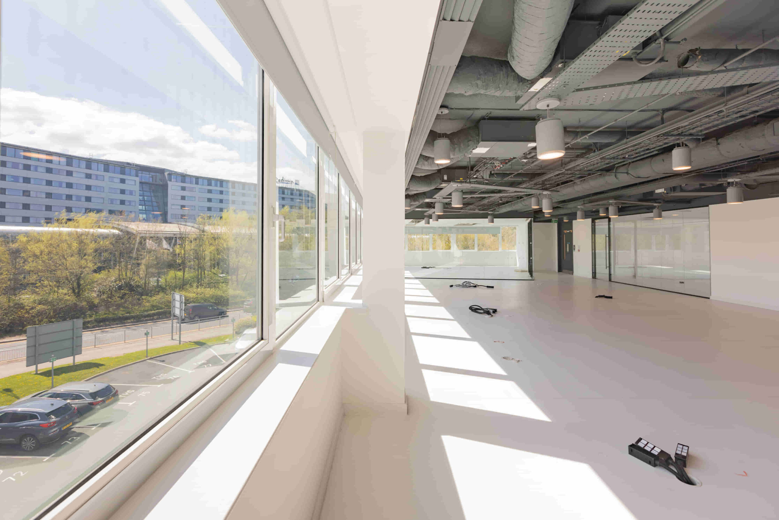 Voyager_April2023_JodyHartley_HiRes-127 cgi of laboratory space in citylabs 4