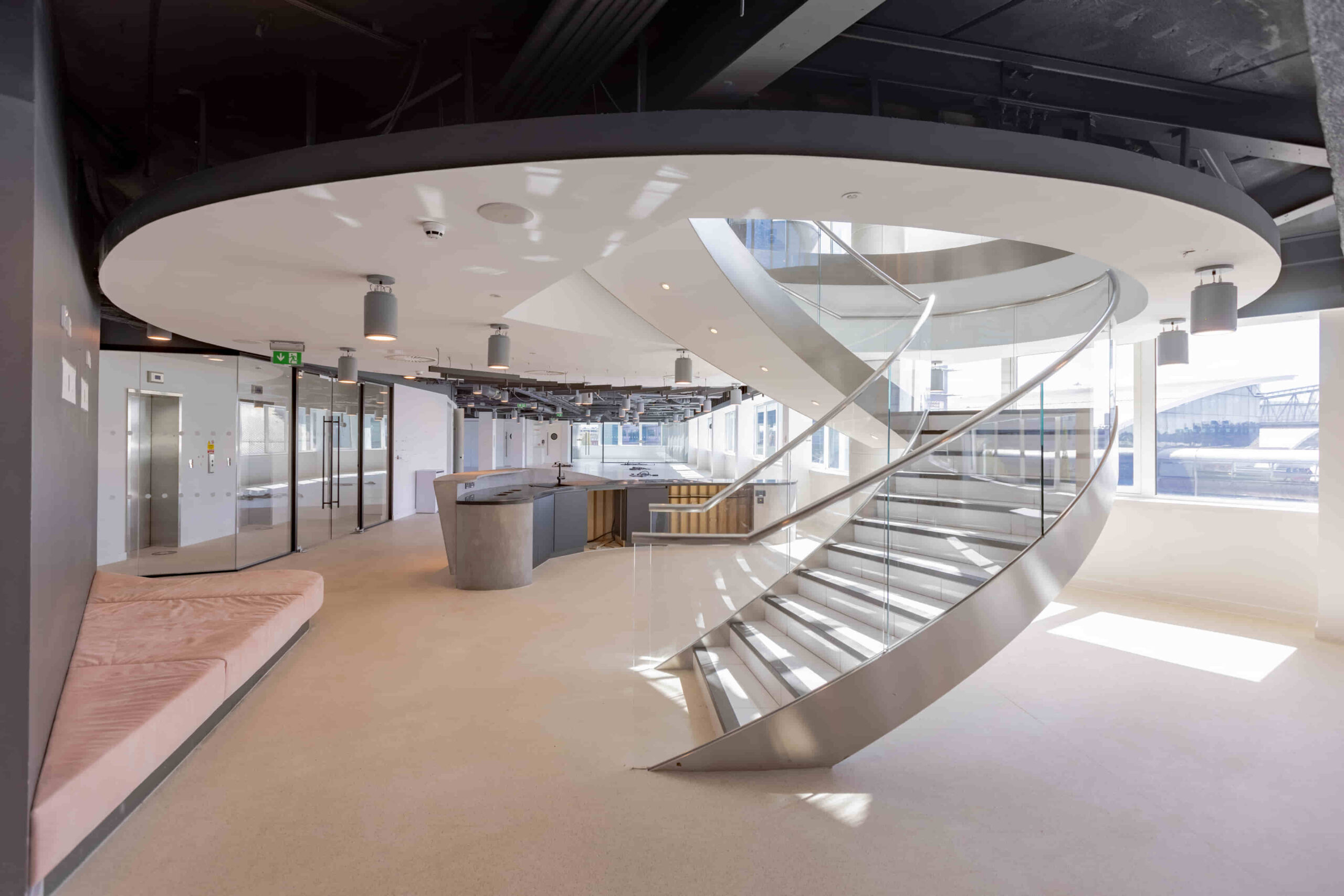 Voyager_April2023_JodyHartley_HiRes-82 large laboratory building in central Manchester