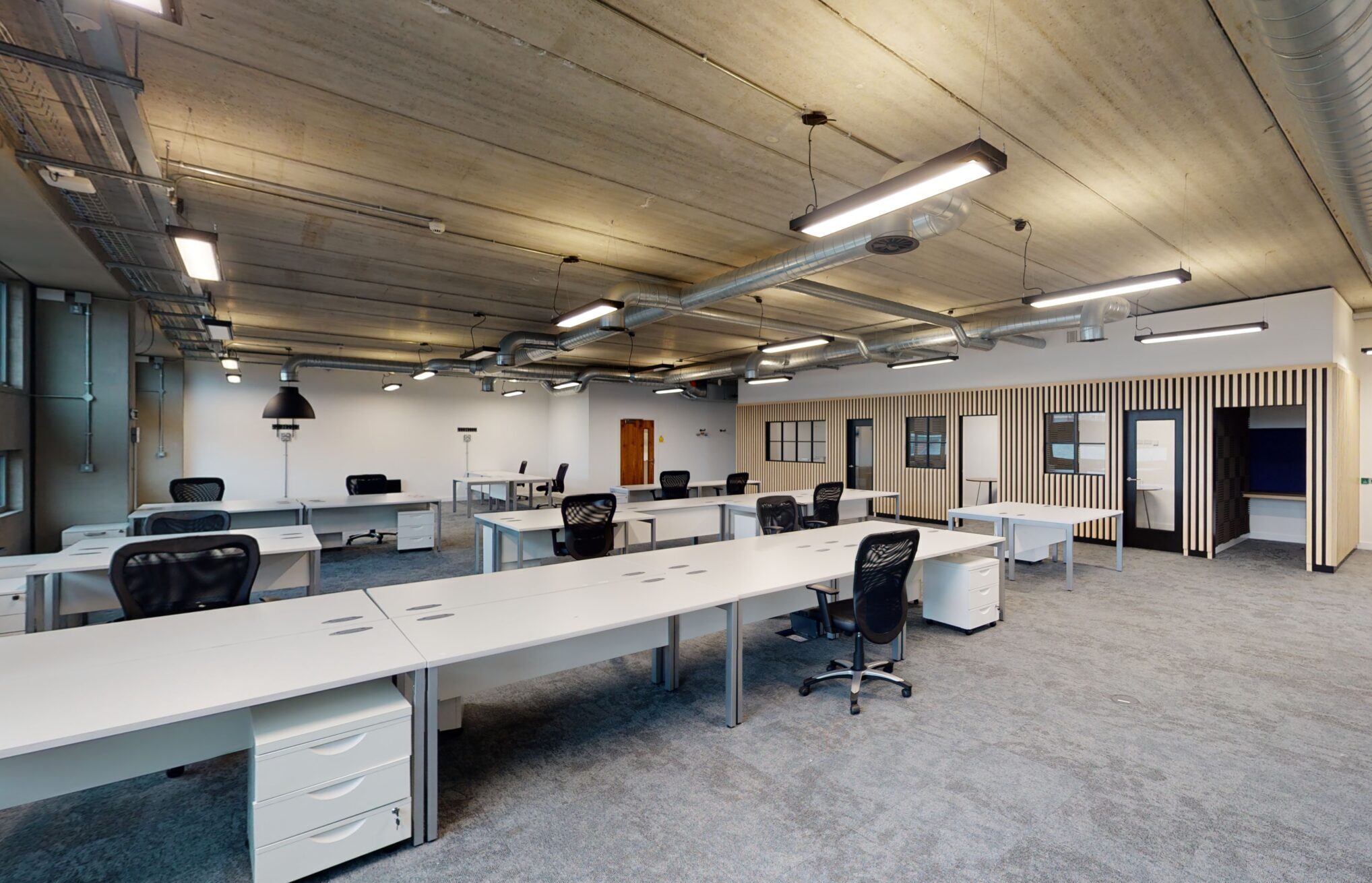 bright building office large fitted office suite